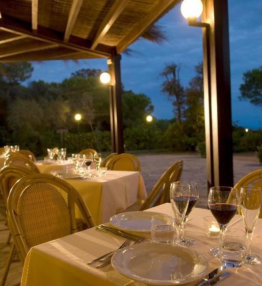 ホテル Roccamare Resort Casa Di Ponente