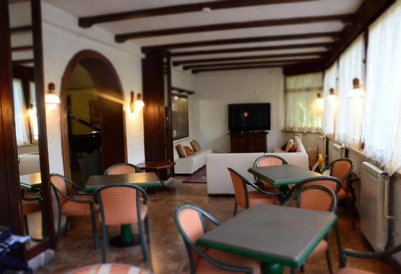 Отель Rosa Serenella