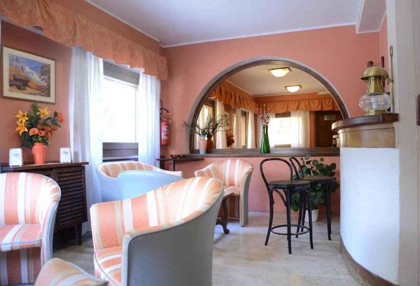 Отель Rosa Serenella