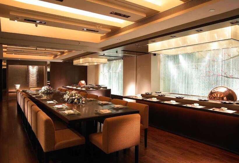 هتل The Royal Garden