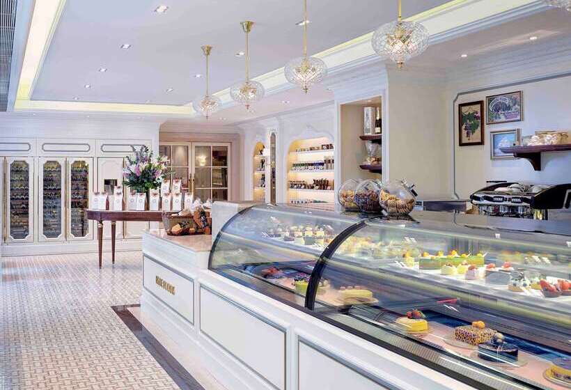 هتل The Royal Garden