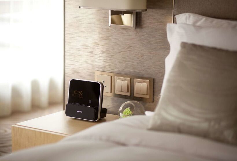 هتل The Royal Garden