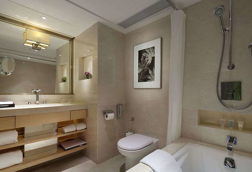 هتل The Royal Garden