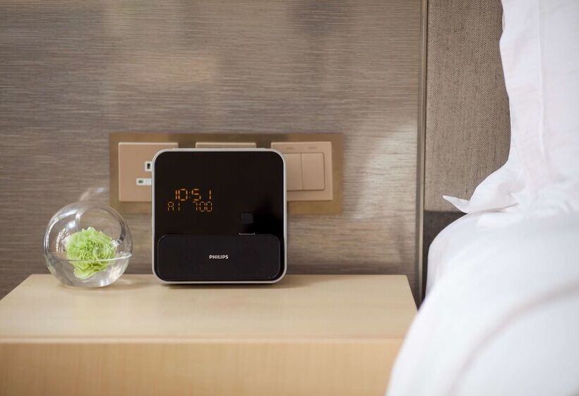 هتل The Royal Garden