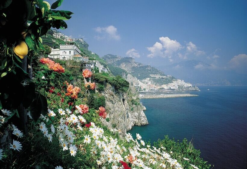 Отель Santa Caterina