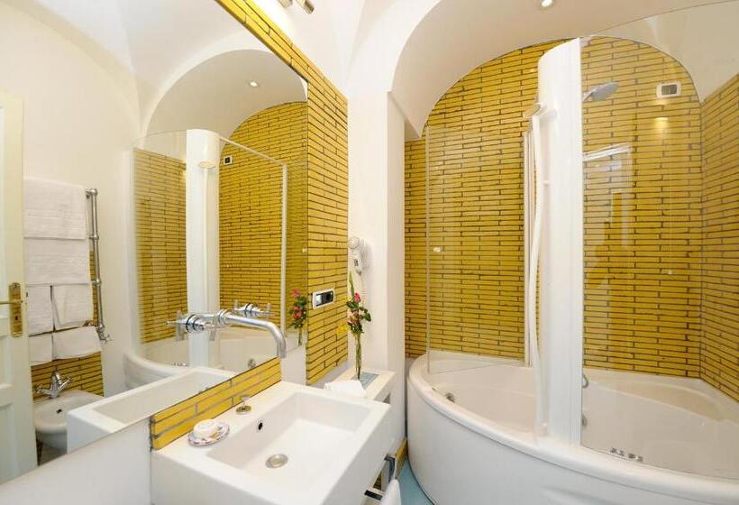 Отель Santa Caterina