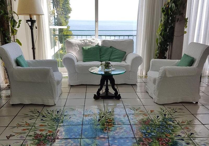 Отель Santa Caterina