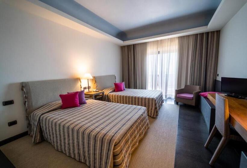 בית מלון כפרי Santa Tecla Palace