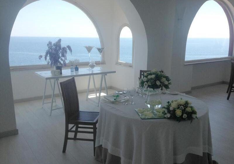 酒店 Santa Tecla Palace