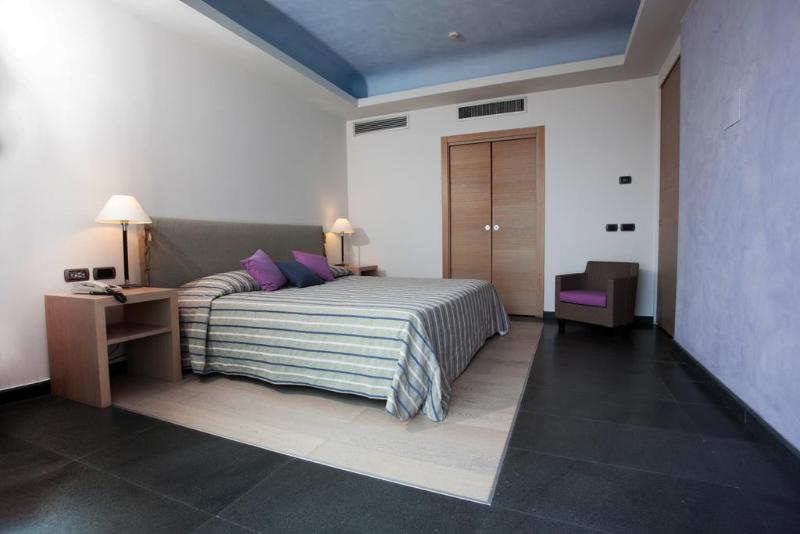 בית מלון כפרי Santa Tecla Palace