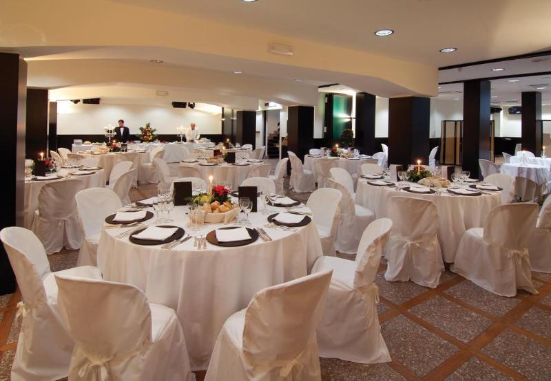 Sardegna Hotel Suites & Restaurant