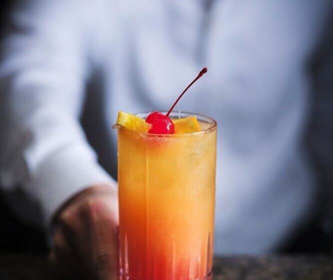 Sheraton Hong Kong Hotel & Towers