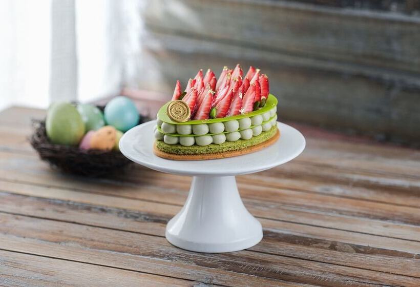 Sheraton Hong Kong Hotel & Towers