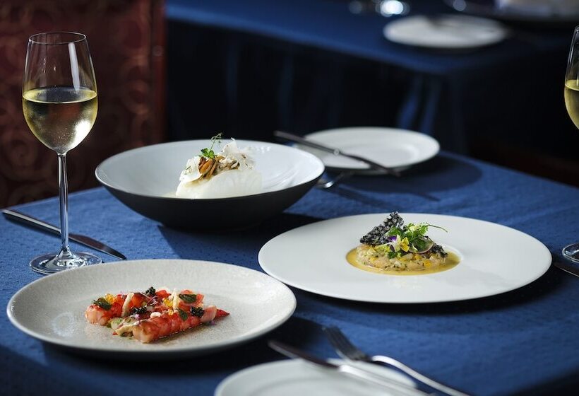 Sheraton Hong Kong Hotel & Towers