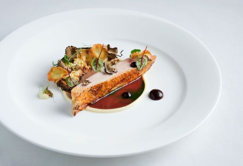 Sheraton Hong Kong Hotel & Towers