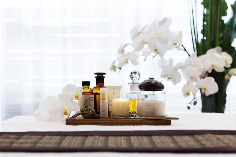 Sheraton Hong Kong Hotel & Towers