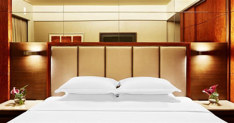 Sheraton Hong Kong Hotel & Towers