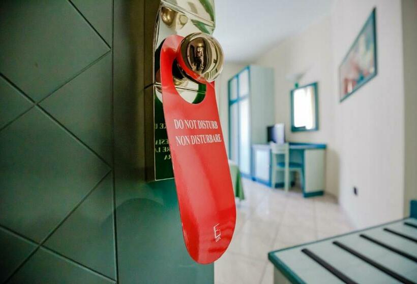 בית מלון כפרי Sileoni