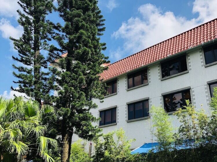 فندق Silvermine Beach Resort