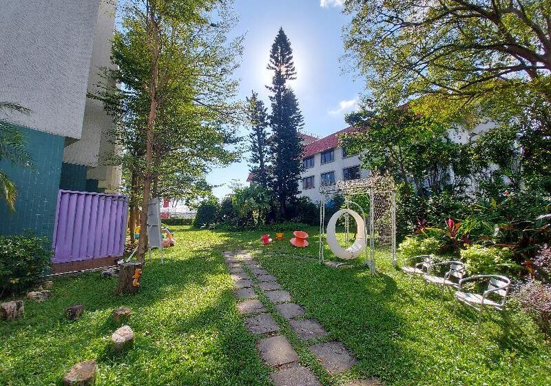 فندق Silvermine Beach Resort