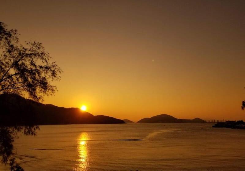 فندق Silvermine Beach Resort