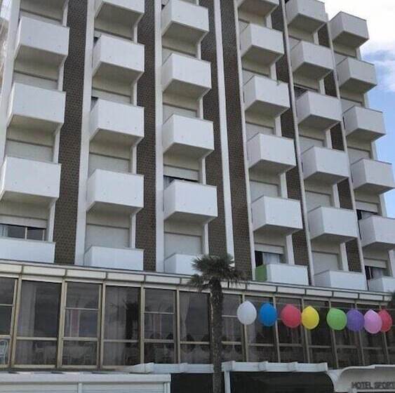 בית מלון כפרי Sporting