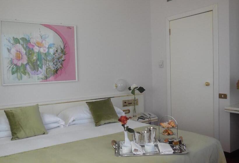 Starhotels Cristallo Palace