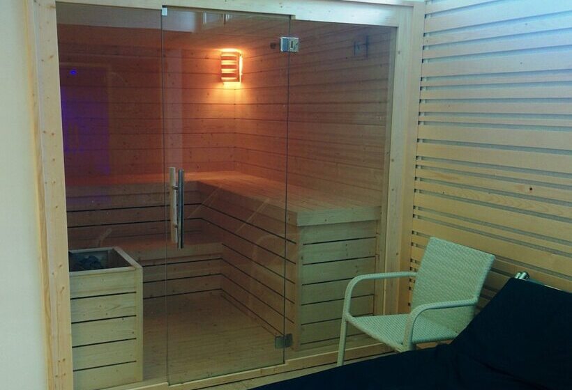 Отель Gran Paradiso