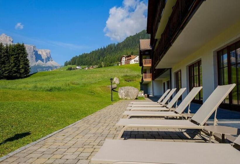 ホテル Th Corvara Greif