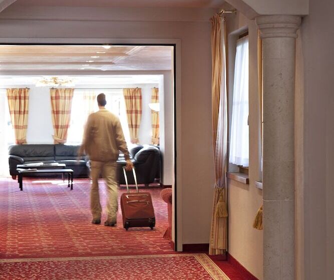 ホテル Th Corvara Greif