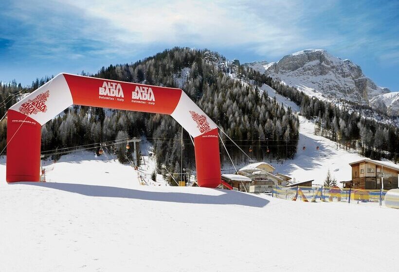 ホテル Th Corvara Greif