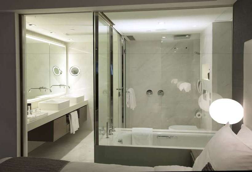 هتل The Mira Hong Kong