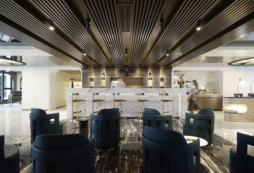 هتل The Park Lane Hong Kong A Pullman