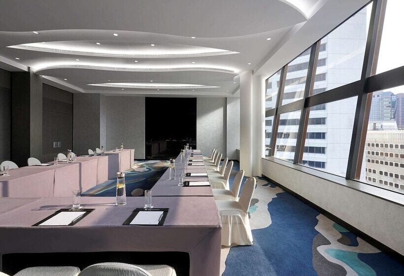 هتل The Park Lane Hong Kong A Pullman