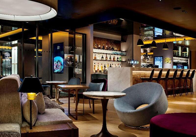 هتل The Park Lane Hong Kong A Pullman