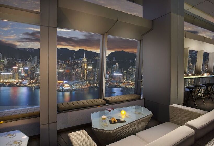 هتل The Ritz Carlton Hong Kong