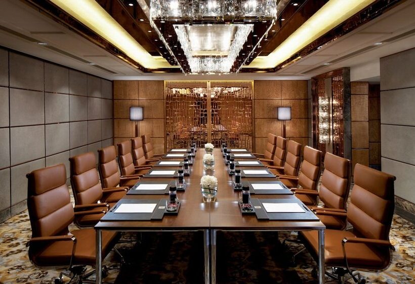 هتل The Ritz Carlton Hong Kong