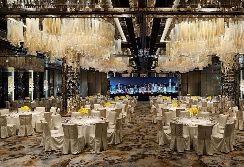 هتل The Ritz Carlton Hong Kong