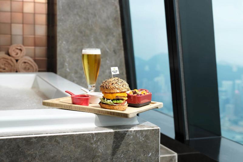 هتل The Ritz Carlton Hong Kong