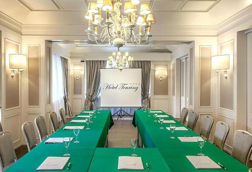 בית מלון כפרי Touring