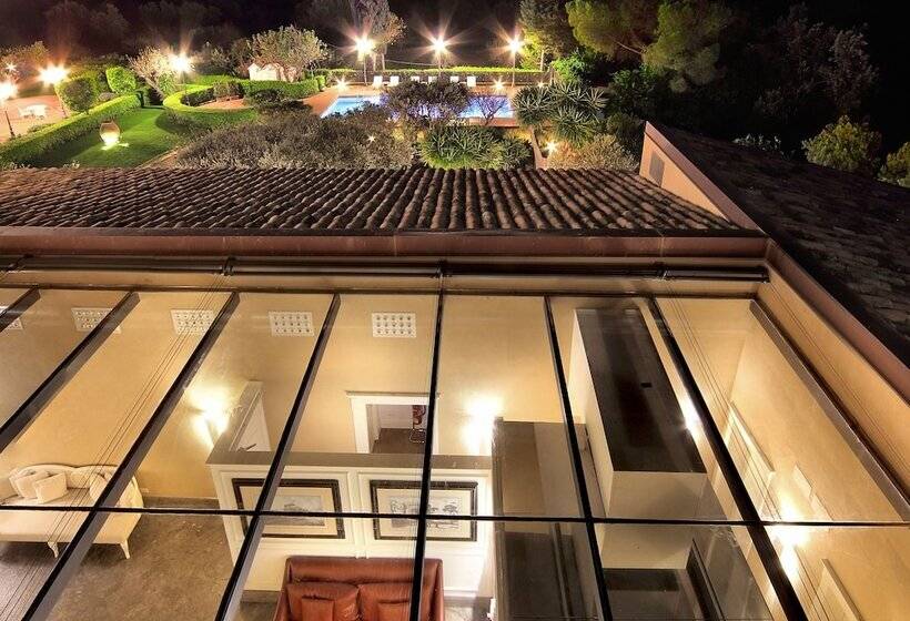 هتل Villa Athena Resort