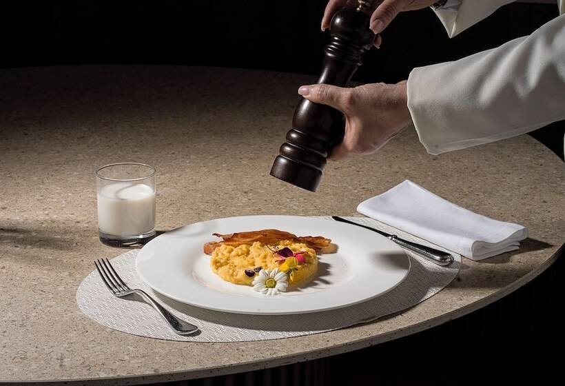 هتل Villa Athena Resort