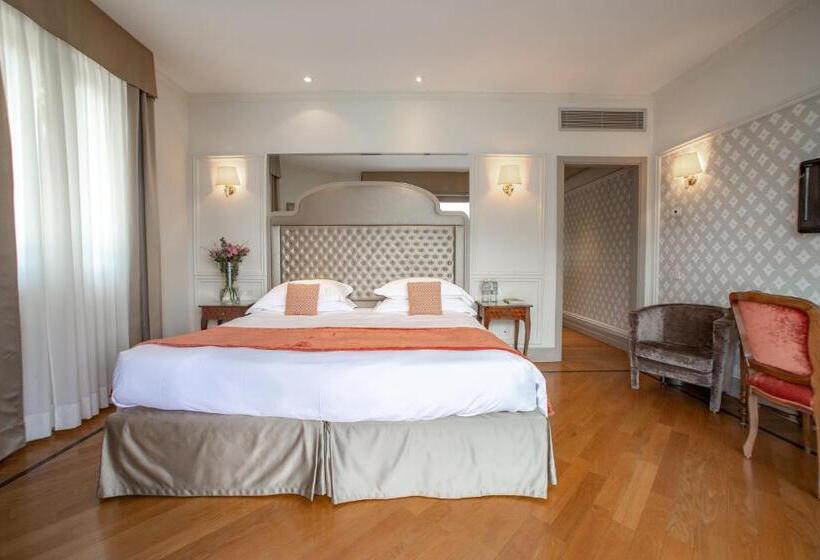 Отель Villa Flori