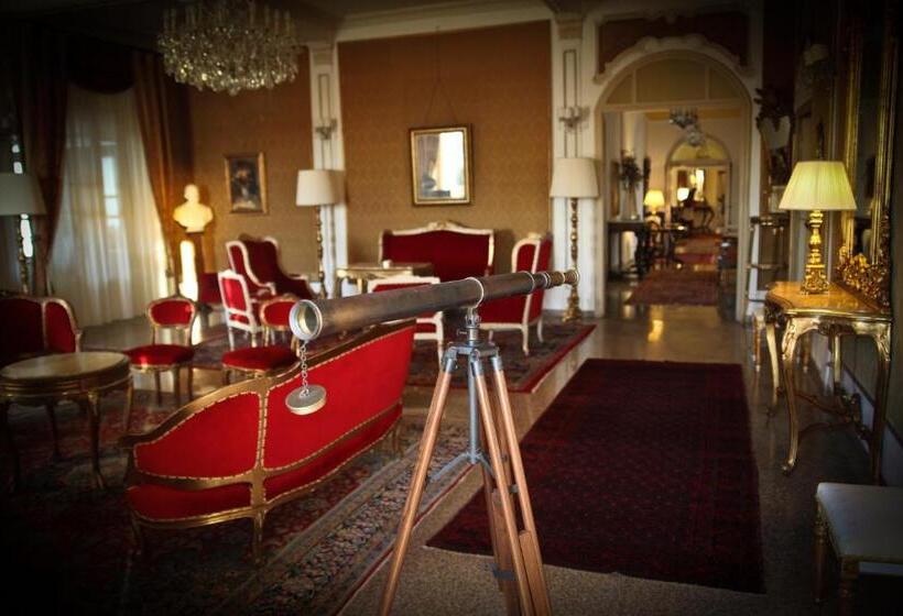 Villa Las Tronas Hotel & Spa