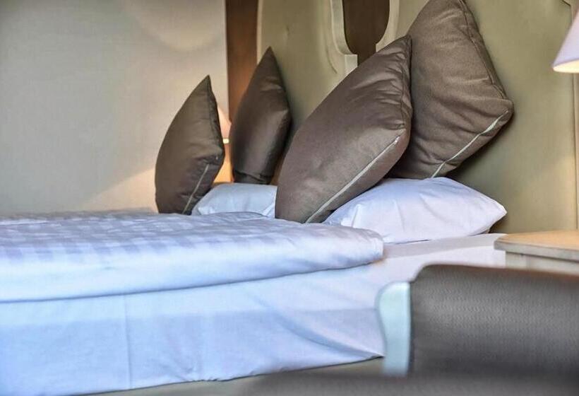 Lake Front Hotel Brenzone