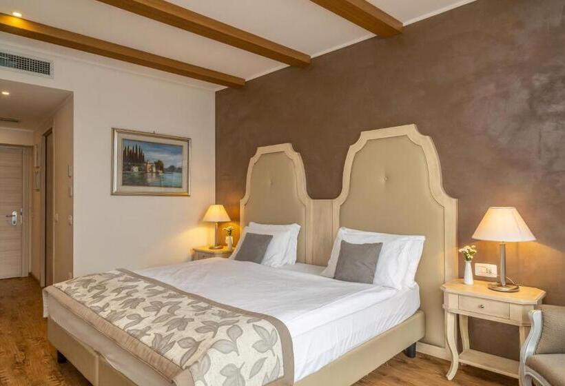 Lake Front Hotel Brenzone