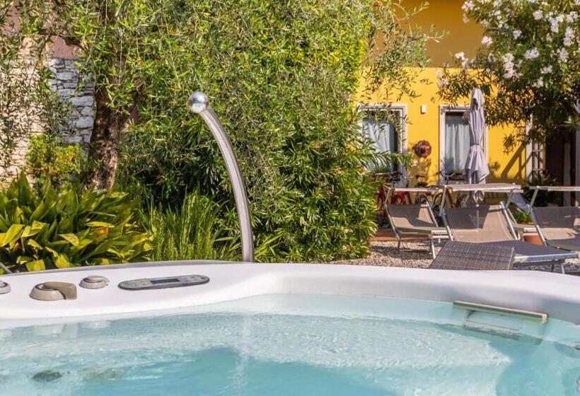 Lake Front Hotel Brenzone