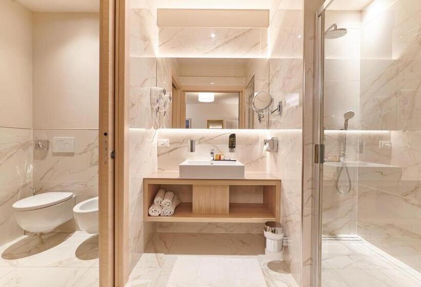 Lake Front Hotel Brenzone