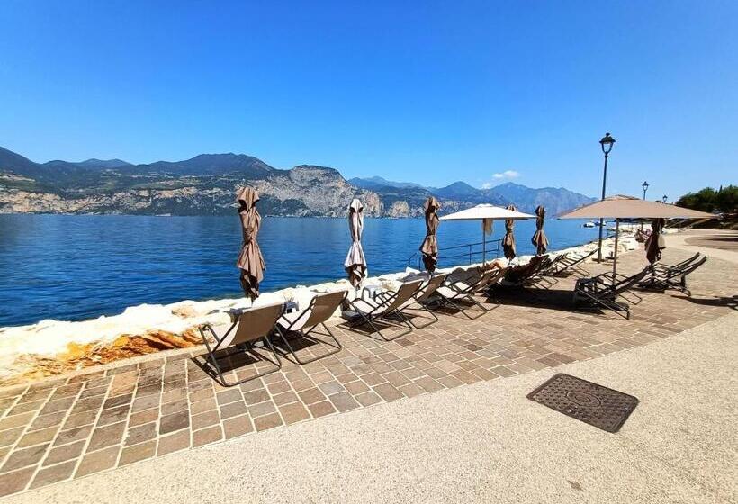 Lake Front Hotel Brenzone