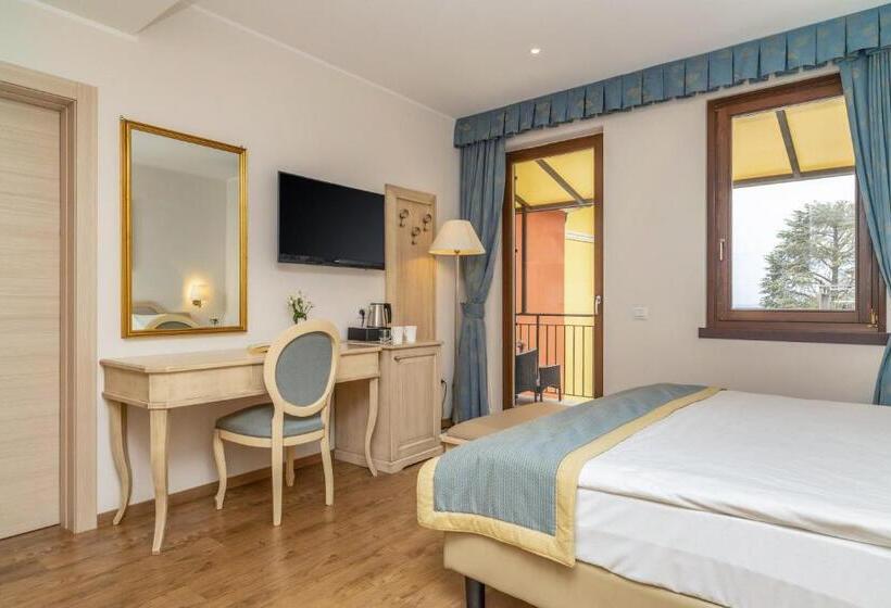 Lake Front Hotel Brenzone